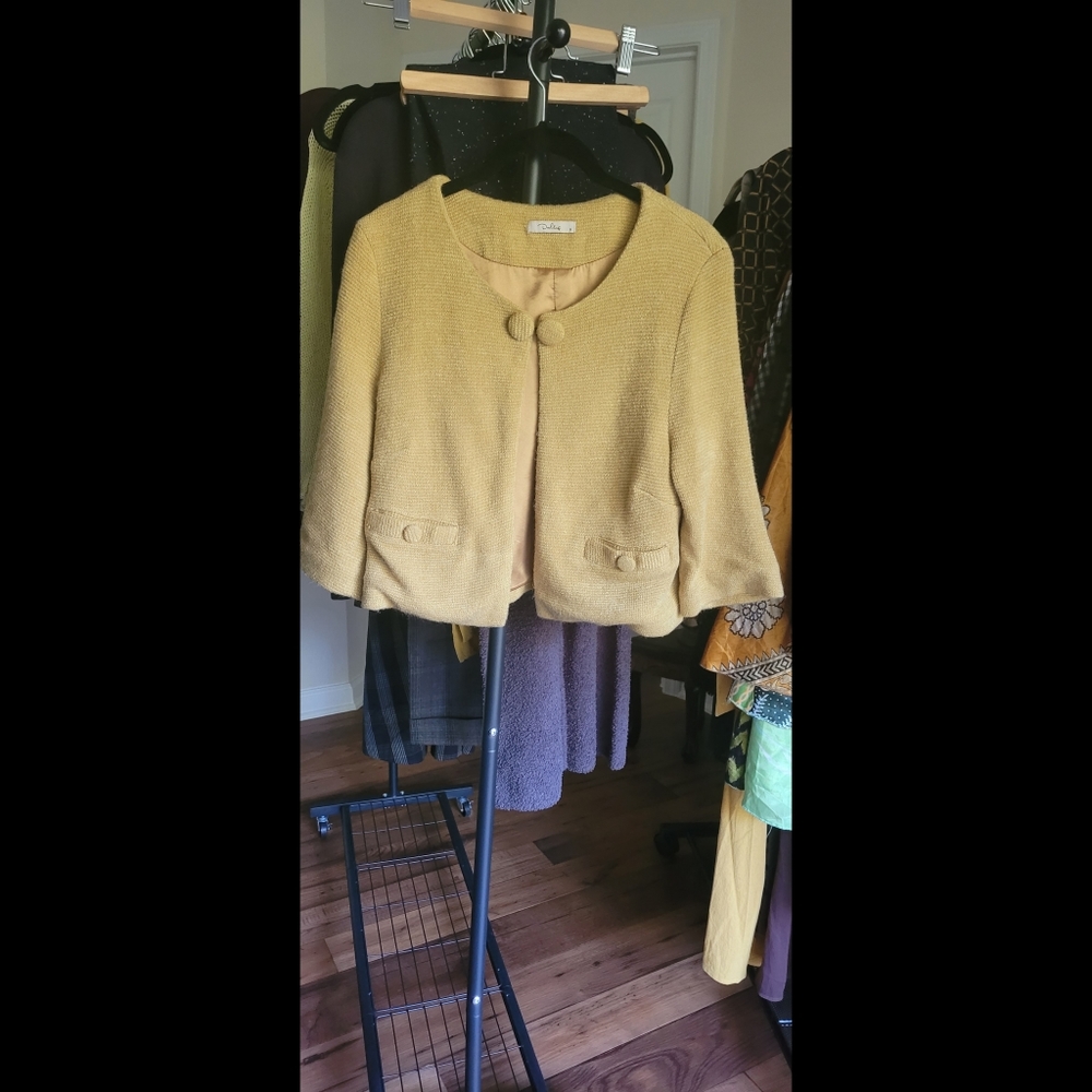 Darling Cropped Jacket B 34" L 20"